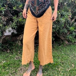 🤎Boho tan palazzo pants from GiGio. Never worn. Tags still on!🤎